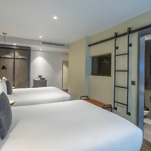 Clayton Of 4* London